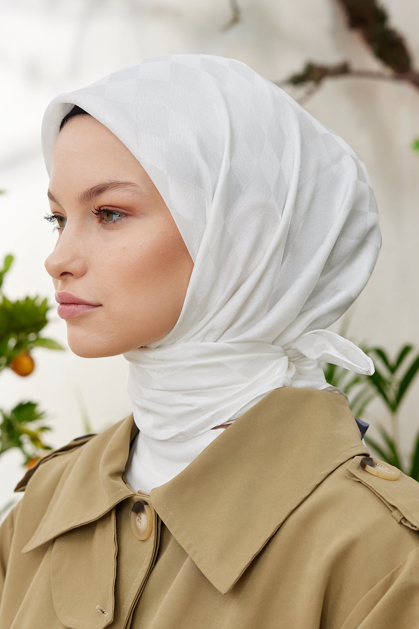 Tesettür Giyim - Jakar Janjan Dama Desen Eşarp - Beyaz - Emproyal