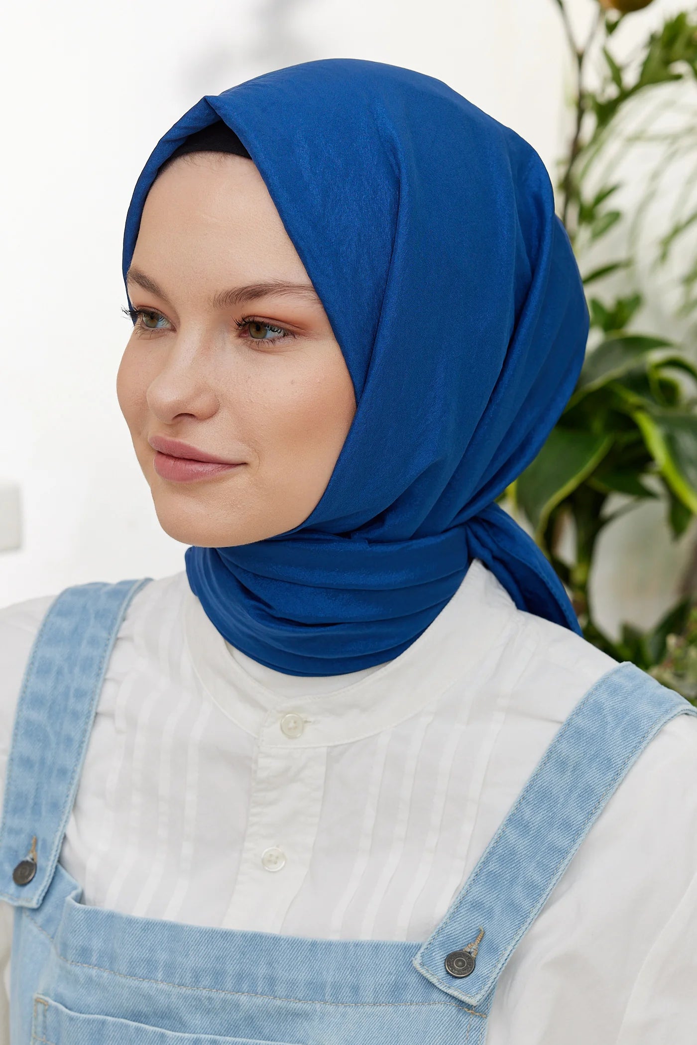 Tesettür Giyim - Elisa Vual Şal - Koyu Mavi - Emproyal