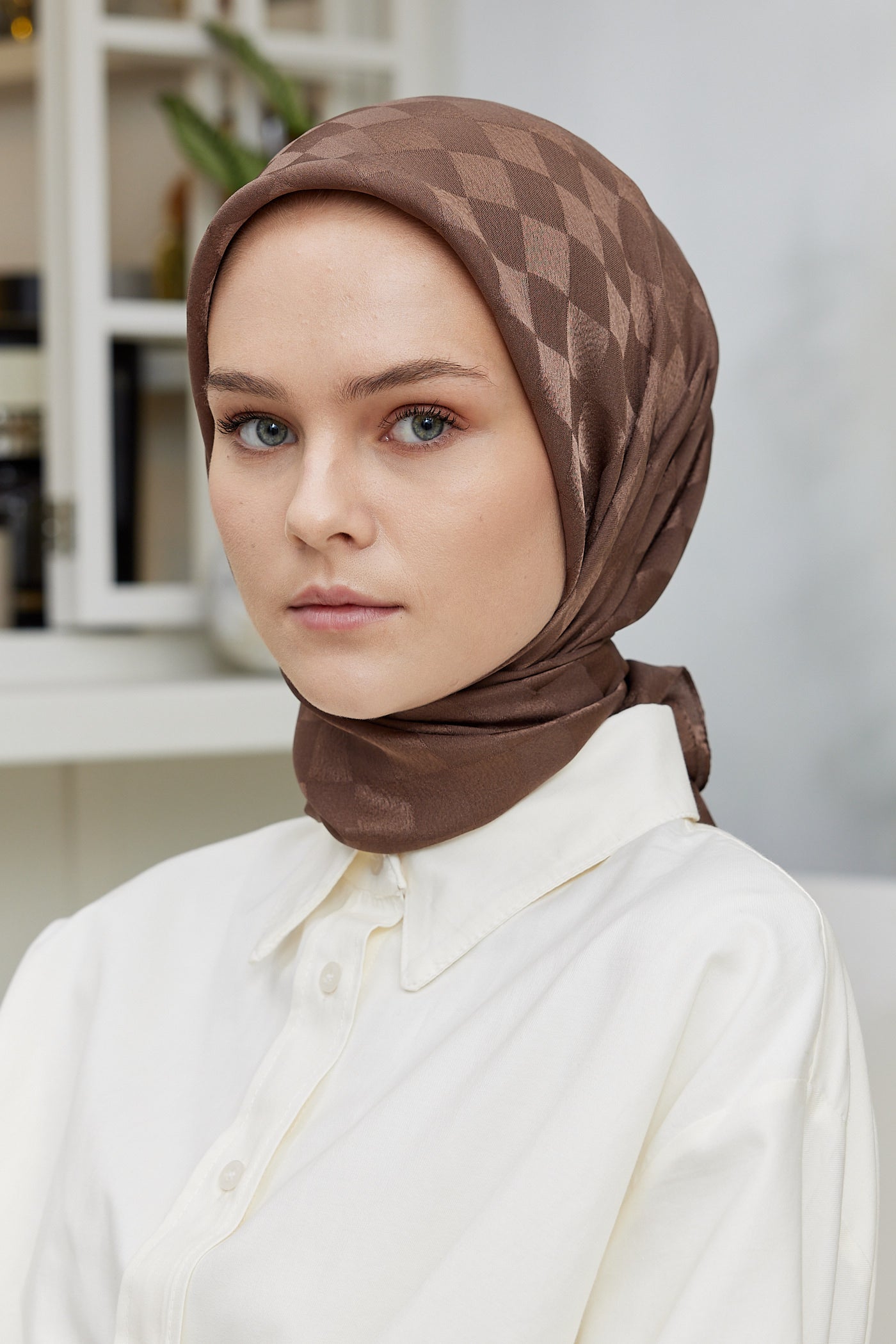 Tesettür Giyim - Jakar Janjan Dama Desen Eşarp - Koyu Kahverengi - Emproyal