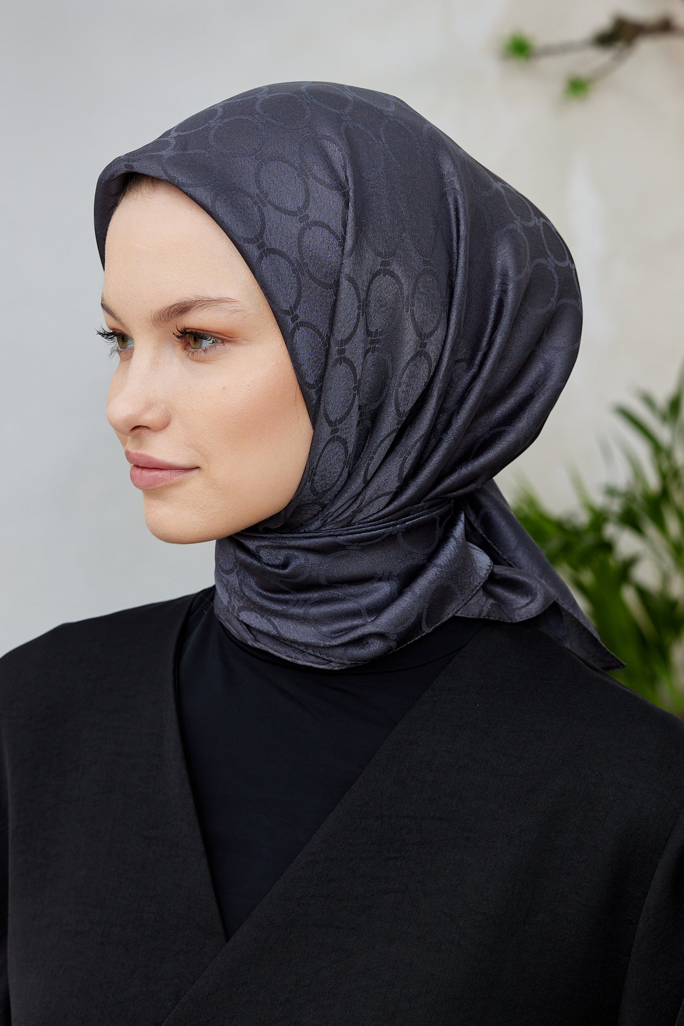 Tesettür Giyim - Jakar Janjan Halka Desen Eşarp - Füme - Emproyal