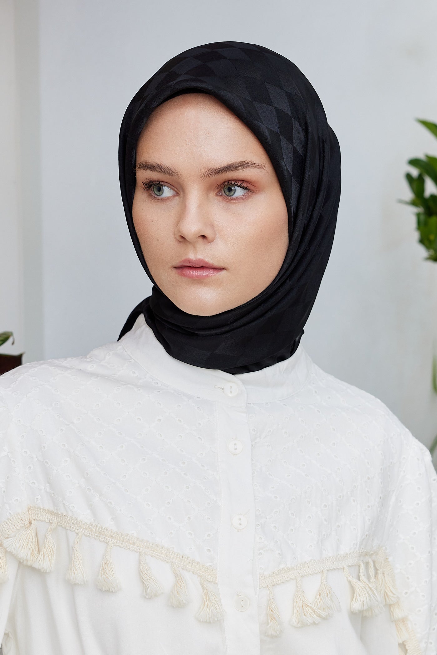 Tesettür Giyim - Jakar Janjan Dama Desen Eşarp - Siyah - Emproyal