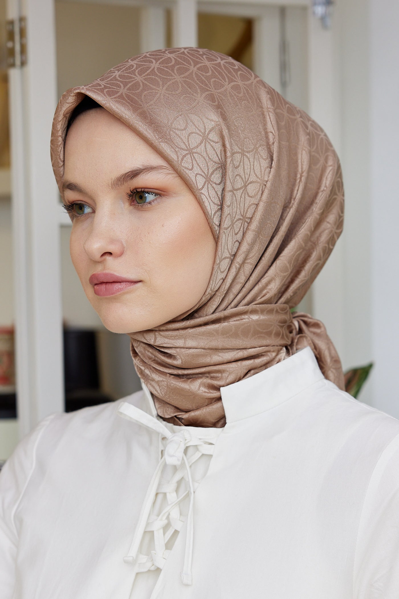 Tesettür Giyim - Jakar Janjan Elips Desen Eşarp - Sütlü Kahve - Emproyal