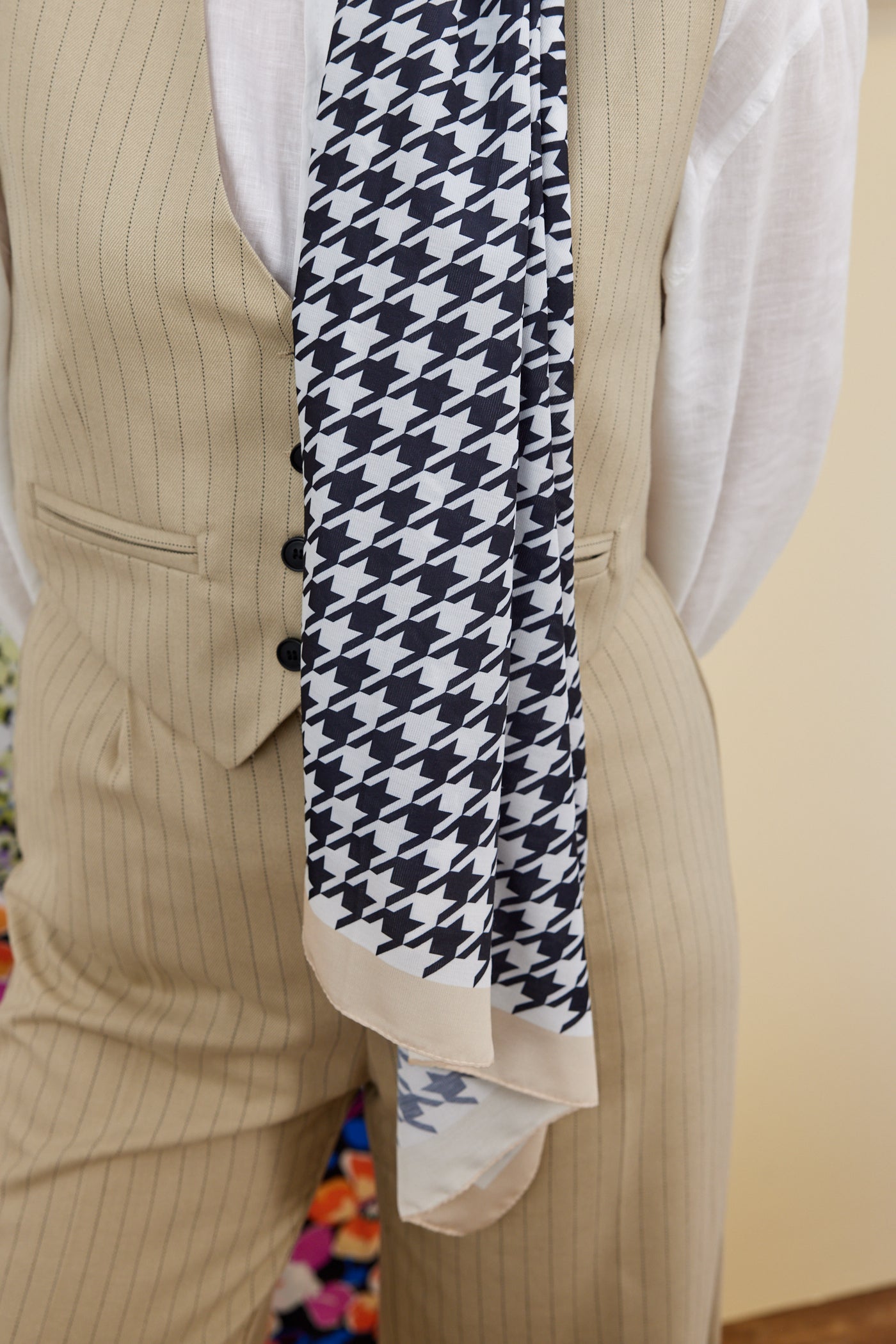 Tesettür Giyim - Pro Line Kazayağı Desen Şal - Bej - Siyah - Emproyal