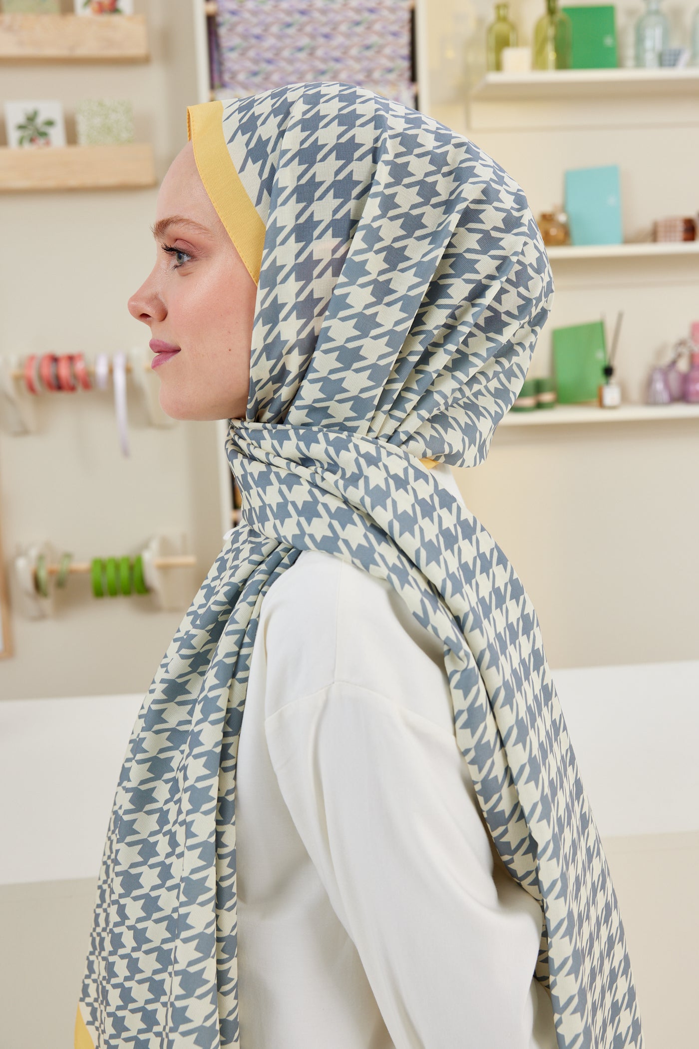 Tesettür Giyim - Pro Line Kazayağı Desen Şal - Sarı - Gri - Emproyal