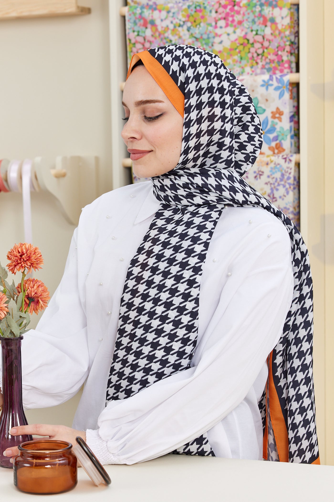 Tesettür Giyim - Pro Line Kazayağı Desen Şal - Turuncu - Siyah - Emproyal