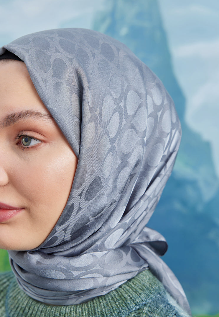 Tesettür Giyim - Jakar Janjan Bloom Desen Şal - Gri - Emproyal